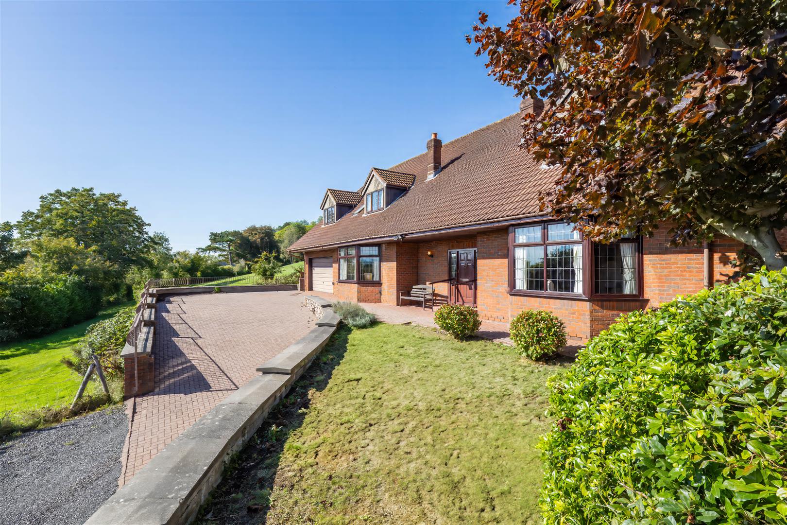 Marchglade, 12 Kings Ride, Dinas Powys, CF64 4BA